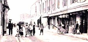 1511- Arzew - Les Magasins2 de la rue d'Isly